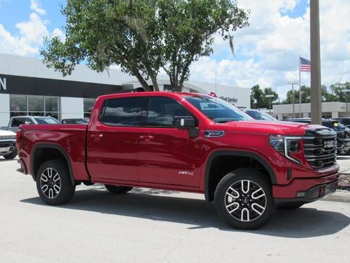 2025 GMC Sierra 1500 AT4