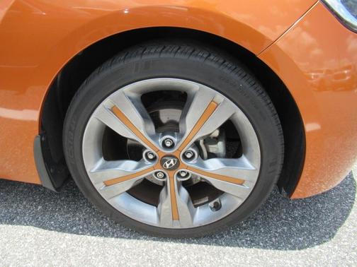 Vitamin C 2016 Hyundai Veloster Base