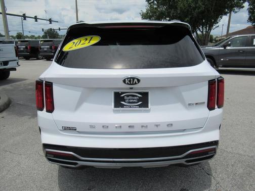 White Pearl 2021 Kia Sorento SX