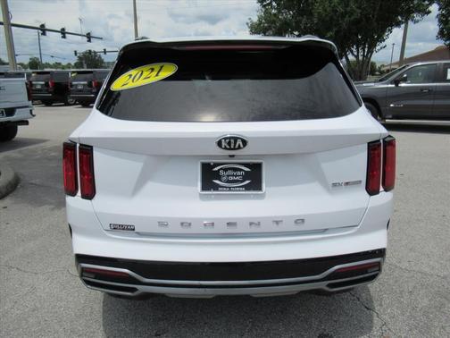 White Pearl 2021 Kia Sorento SX