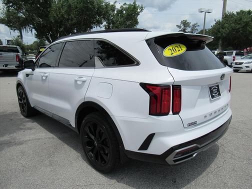 White Pearl 2021 Kia Sorento SX