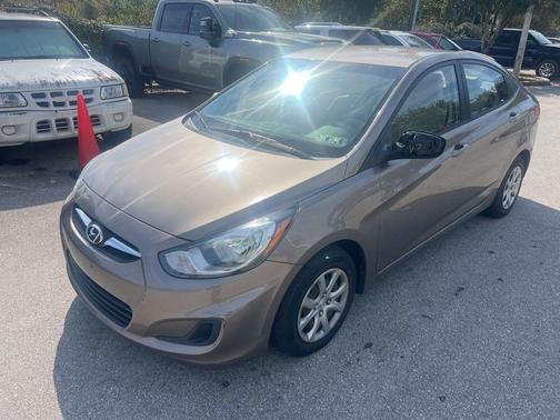 2014 Hyundai Accent GLS