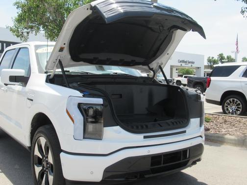 2023 Ford F-150 Lightning Platinum
