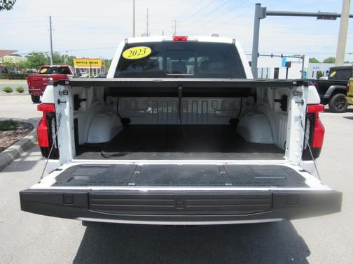 2023 Ford F-150 Lightning Platinum