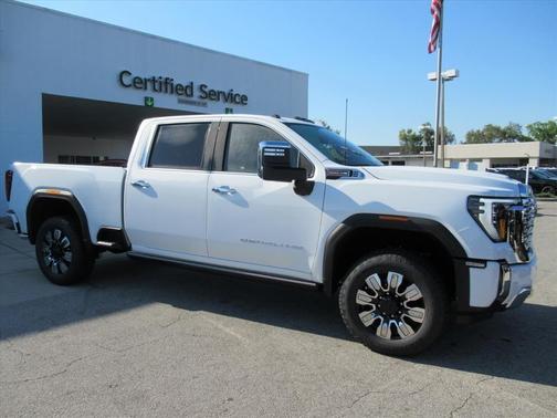 Summit White 2026 GMC Sierra 2500 Denali