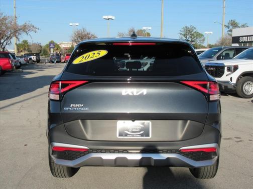 2025 Kia Sportage LX