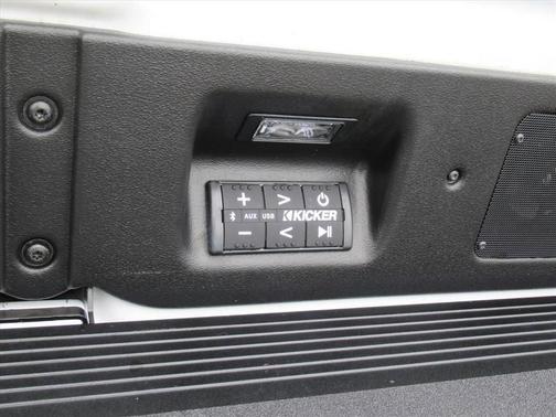 White Frost Tri-Coat 2023 GMC Sierra 2500 Denali