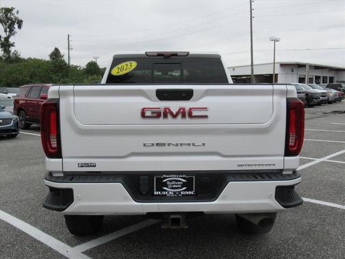 2023 GMC Sierra 2500 Denali