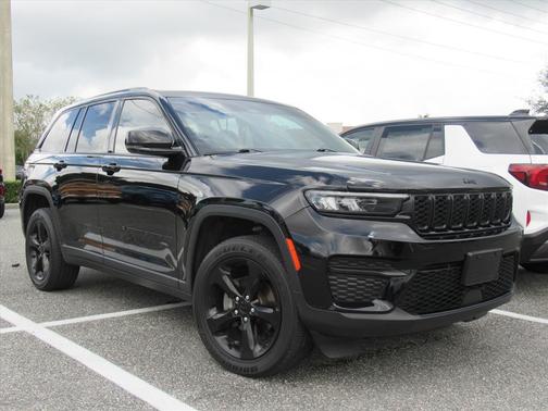 2023 Jeep Grand Cherokee Altitude