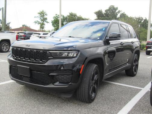 2023 Jeep Grand Cherokee Altitude
