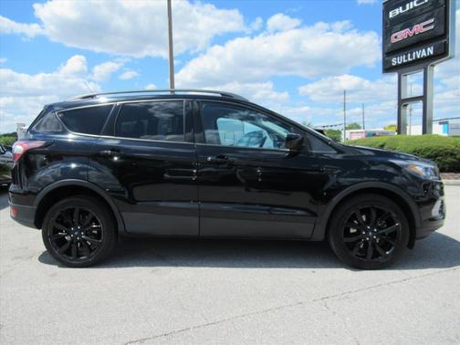 Shadow Black 2018 Ford Escape SE