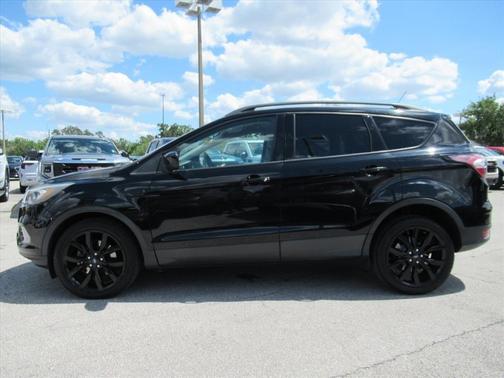 Shadow Black 2018 Ford Escape SE
