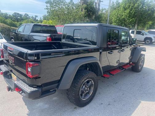 Black Clearcoat 2021 Jeep Gladiator Rubicon