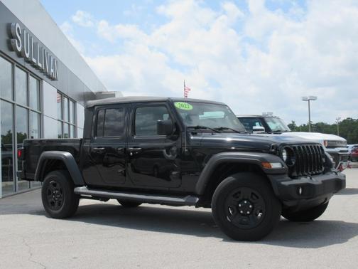 2022 Jeep Gladiator Sport