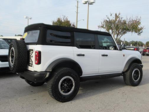 2022 Ford Bronco Badlands