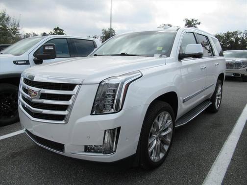 2018 Cadillac Escalade Luxury