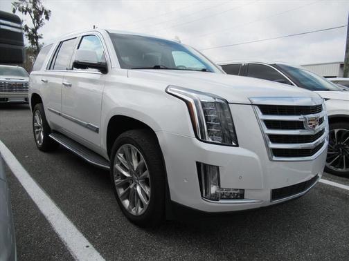 2018 Cadillac Escalade Luxury