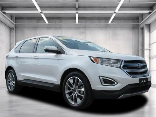 White Platinum Clearcoat Metallic 2016 Ford Edge Titanium