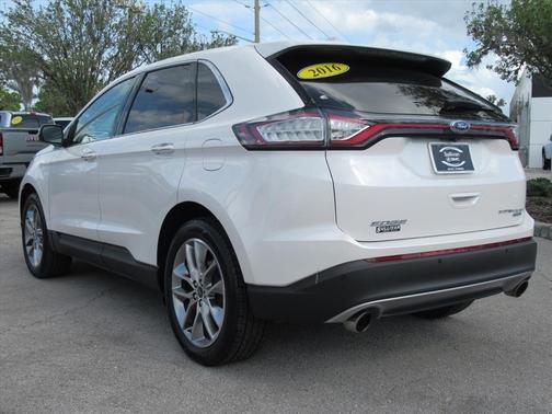 White Platinum Clearcoat Metallic 2016 Ford Edge Titanium
