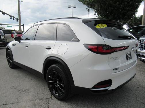 Rhodium White Premium 2025 Mazda CX-70 CX-70