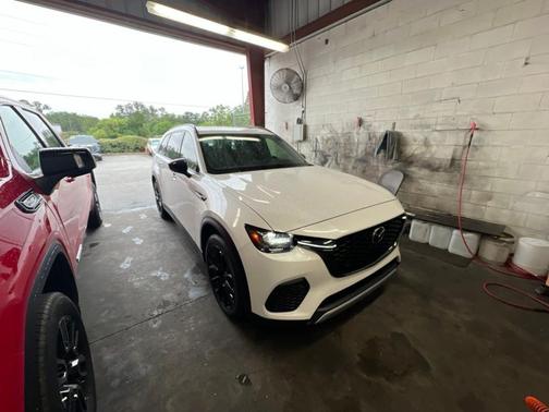 Rhodium White Premium 2025 Mazda CX-70 CX-70