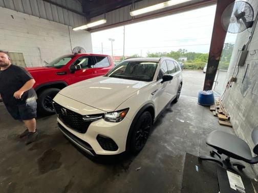 Rhodium White Premium 2025 Mazda CX-70 CX-70