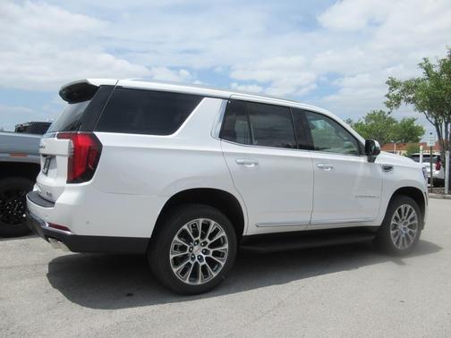 2025 GMC Yukon Denali