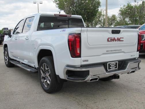 Glacier White 2026 GMC Sierra 1500 SLT