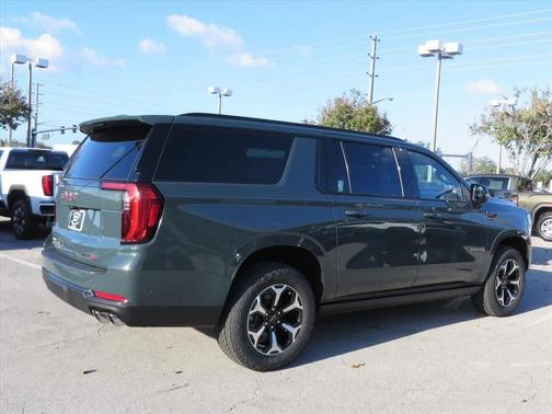 2026 GMC Yukon XL AT4