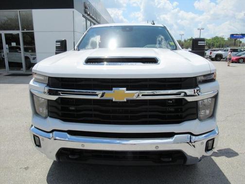 Summit White 2025 Chevrolet Silverado 2500 LT