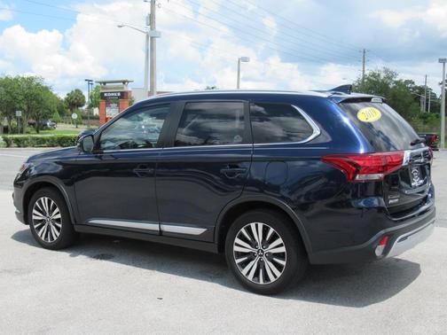 2019 Mitsubishi Outlander SEL