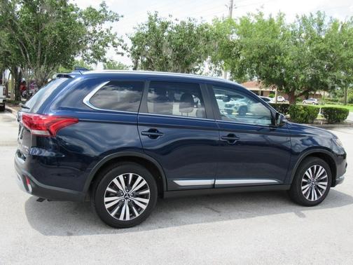 2019 Mitsubishi Outlander SEL