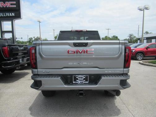 2025 GMC Sierra 2500 Denali