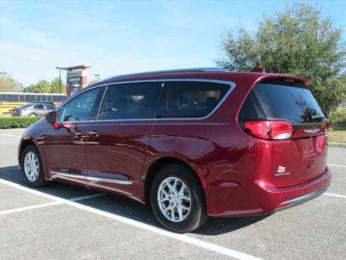 2020 Chrysler Pacifica Touring-L