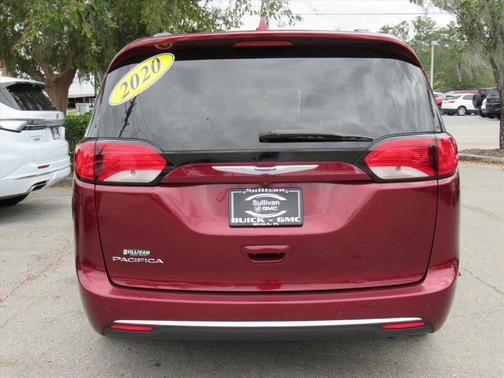 2020 Chrysler Pacifica Touring-L
