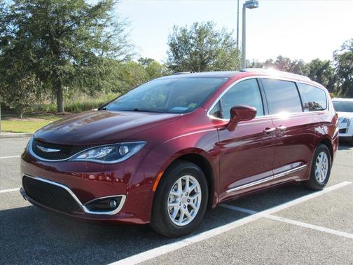 2020 Chrysler Pacifica Touring-L