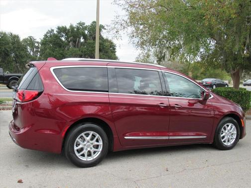 2020 Chrysler Pacifica Touring-L
