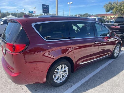 2020 Chrysler Pacifica Touring-L