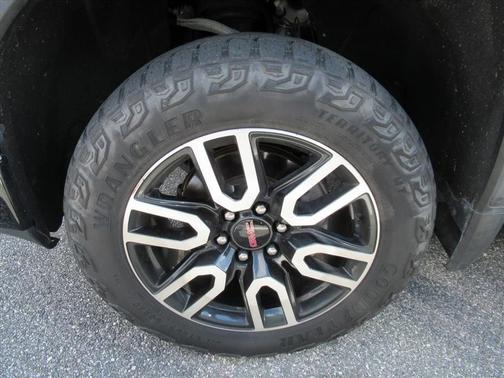 2022 GMC Sierra 1500 Limited AT4