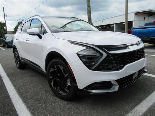 White Pearl 2023 Kia Sportage SX-Prestige