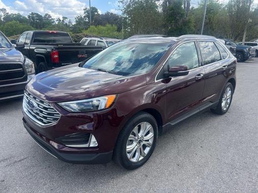 Burgundy Velvet Metallic Tinted Clearcoat 2023 Ford Edge Titanium