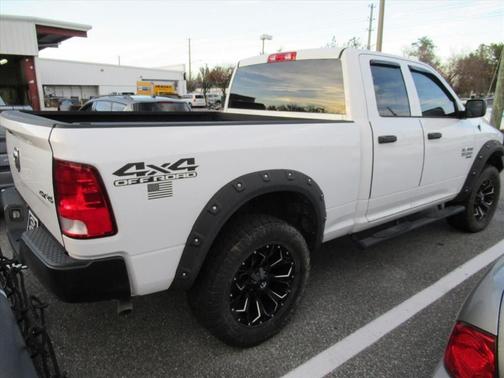 Bright White Clearcoat 2019 RAM 1500 Classic Tradesman
