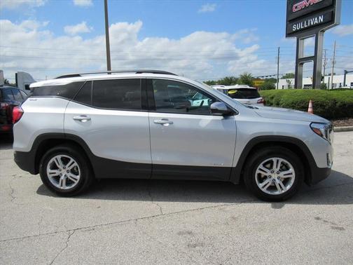 Quicksilver Metallic 2018 GMC Terrain SLE