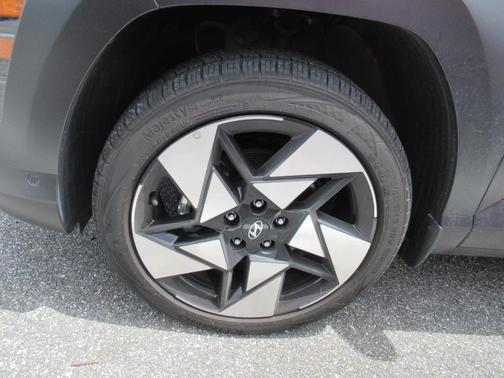 Orange Pearl 2026 Hyundai KONA Limited