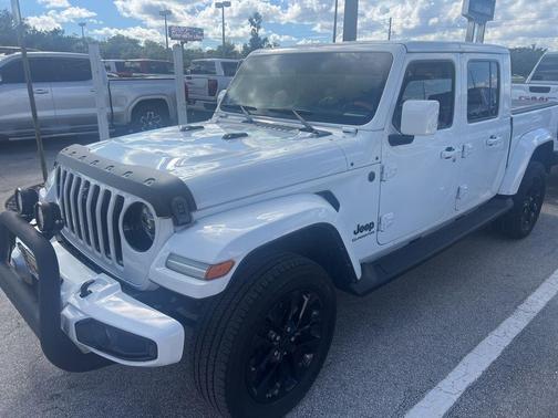 2022 Jeep Gladiator Overland