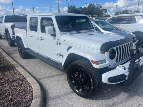 2022 Jeep Gladiator Overland