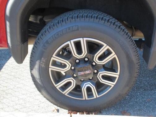 2023 GMC Sierra 2500 AT4