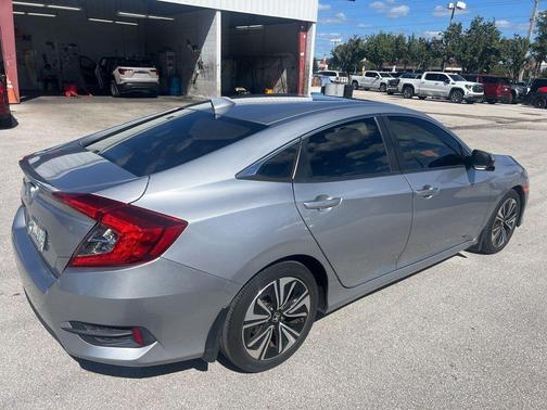 2018 Honda Civic EX-L
