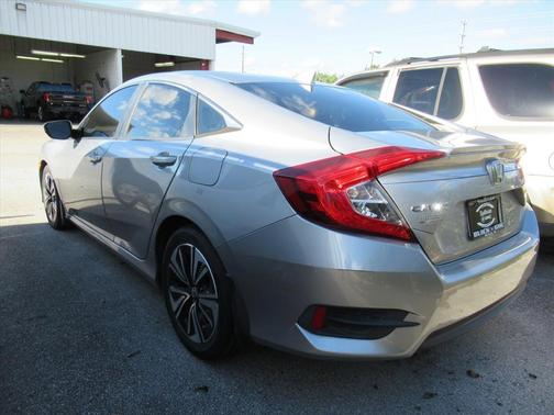 2018 Honda Civic EX-L