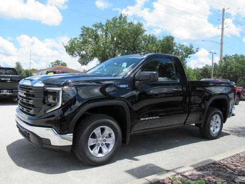 2025 GMC Sierra 1500 Pro